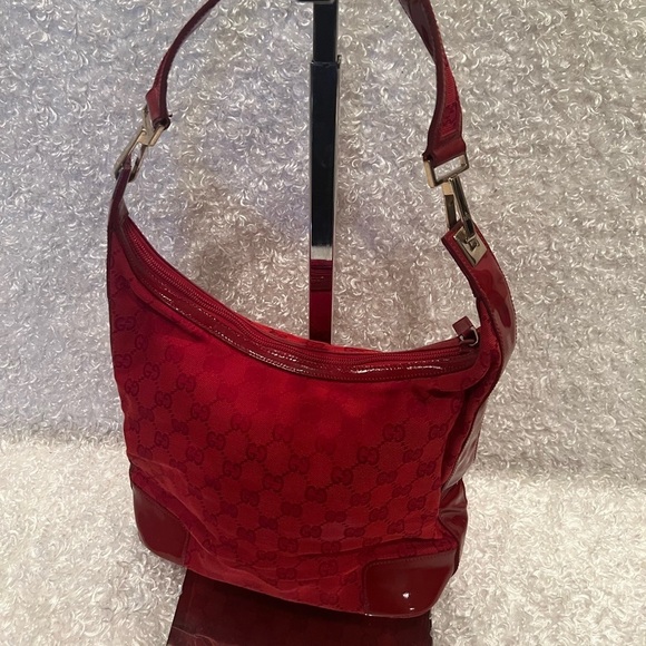 Gucci GG Shoulder Monogram Red Canvas Hobo bag Women’s - Picture 2 of 14